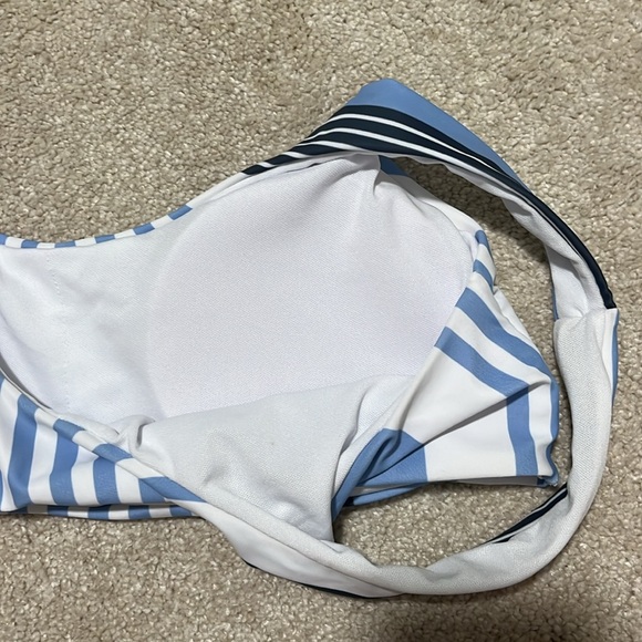 Bikini Top - Picture 3 of 4